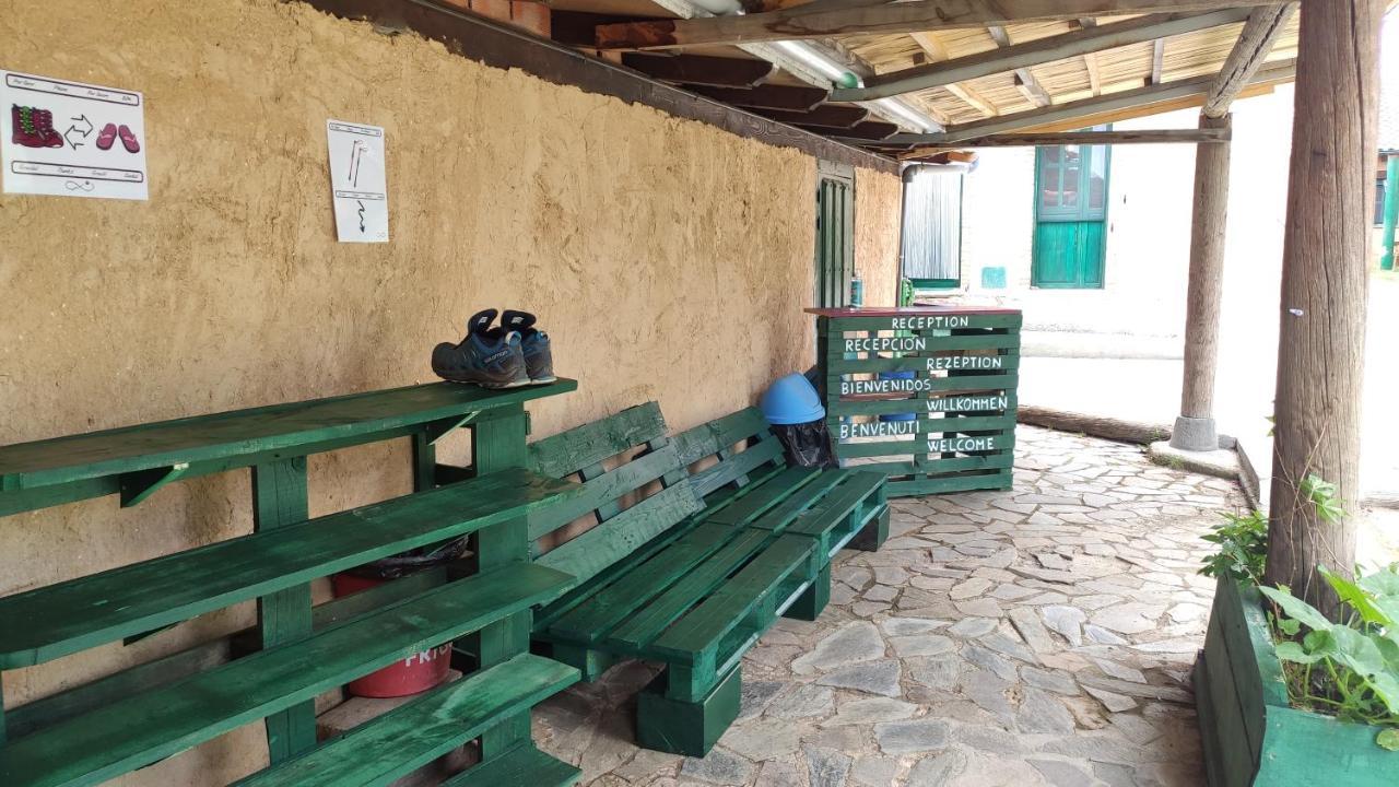 Albergue De Peregrinos Casa Flor Murias de Rechivaldo Exteriör bild
